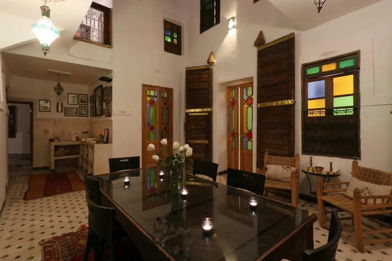 Riad Moulaty contacts